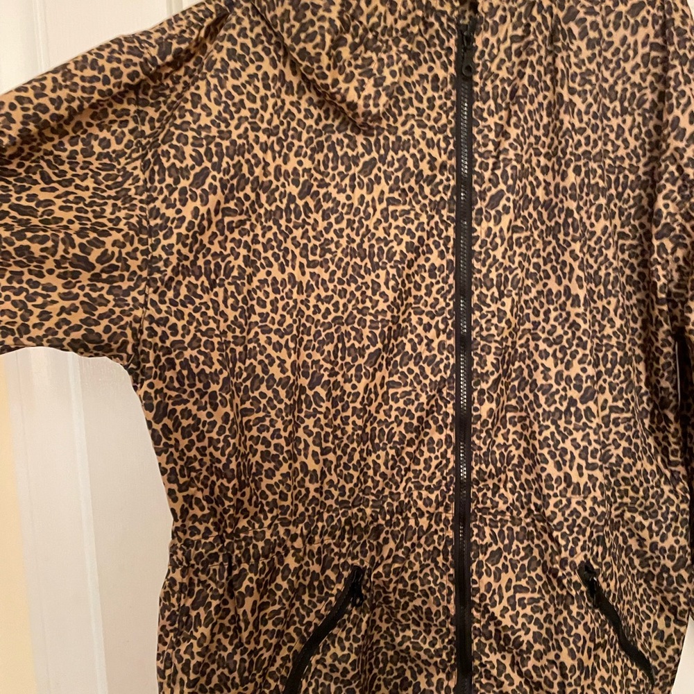 Light weight Leopard printed nylon rain jacket